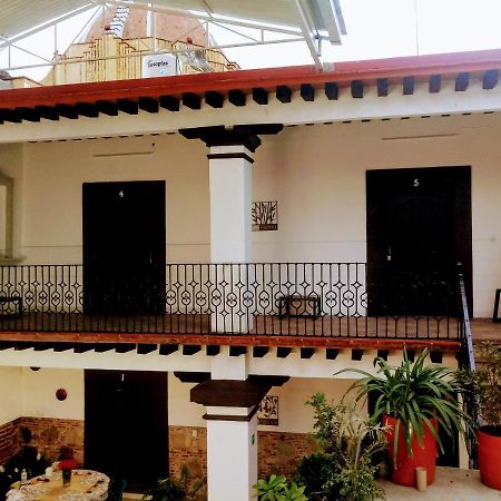 Отель Casa Shalom Oaxaca Экстерьер фото